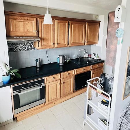 Chambre Famille D'Accueil Entre Paris Et Disney Douze Minutes Centre Paris Quinze Euros De Plus Pour Frais De Menage Neuilly-sur-Marne Eksteriør bilde